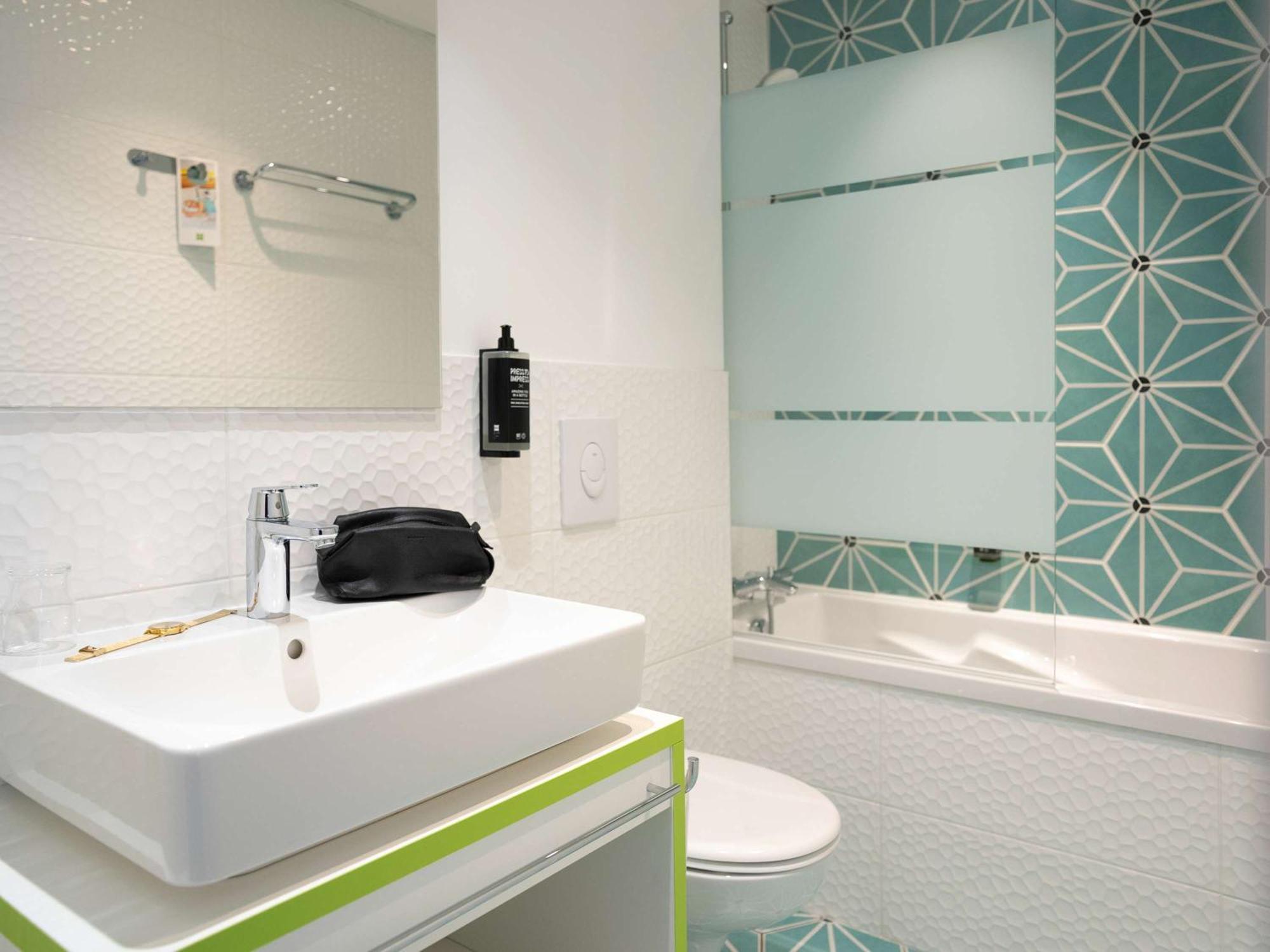 Ibis Styles Fougeres Hotell Beaucé Exteriör bild